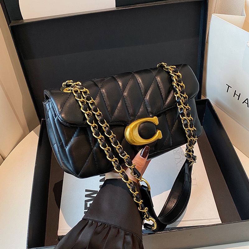 Interior Design Logo - Damen Gesteppte Leder-Schultertasche Luxus C-Logo Goldkette