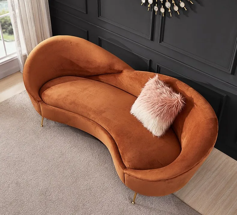 Interior Design Organic Modern - -Leichtes, luxuriöses 3-Sitzer-Sofa aus Stoff, speziell