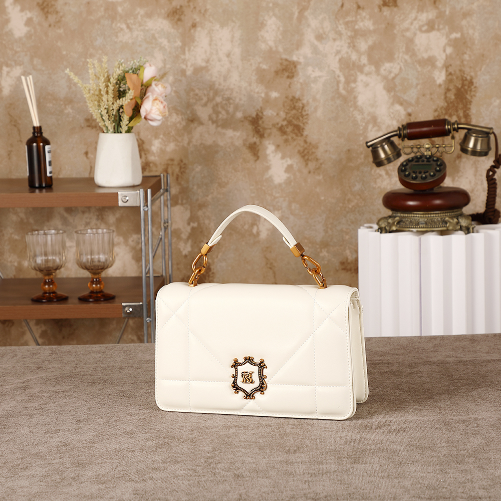 Damenhandtasche, Saison 2026,  – Interior Design Grid Bewertung und Preis